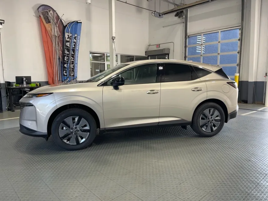 2025 Nissan Murano SL photo 1