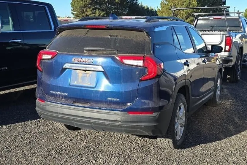 2022 Gmc Terrain SLE photo 1