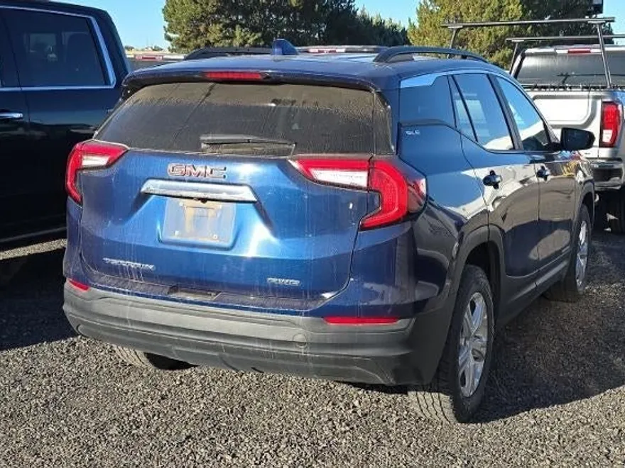 2022 Gmc Terrain SLE photo 1