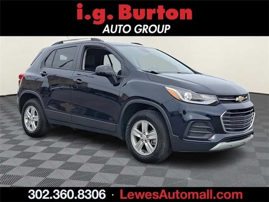 2022 Chevrolet Trax LT photo 1