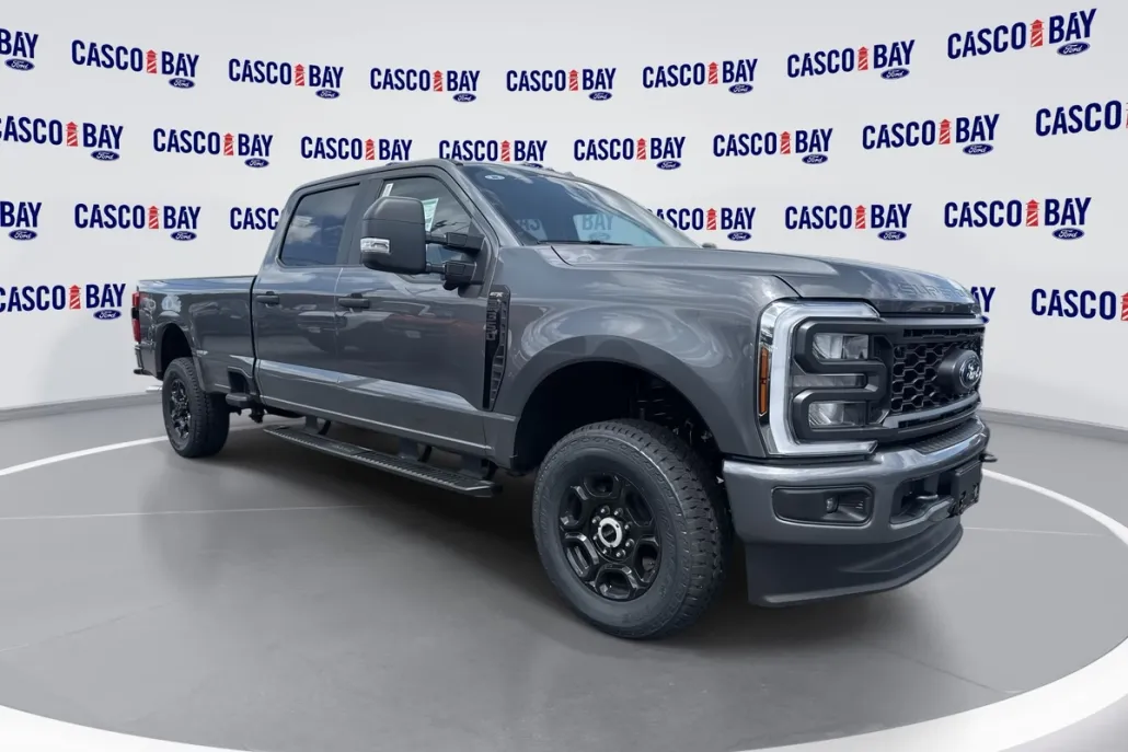 2025 Ford F-350 XL photo 1