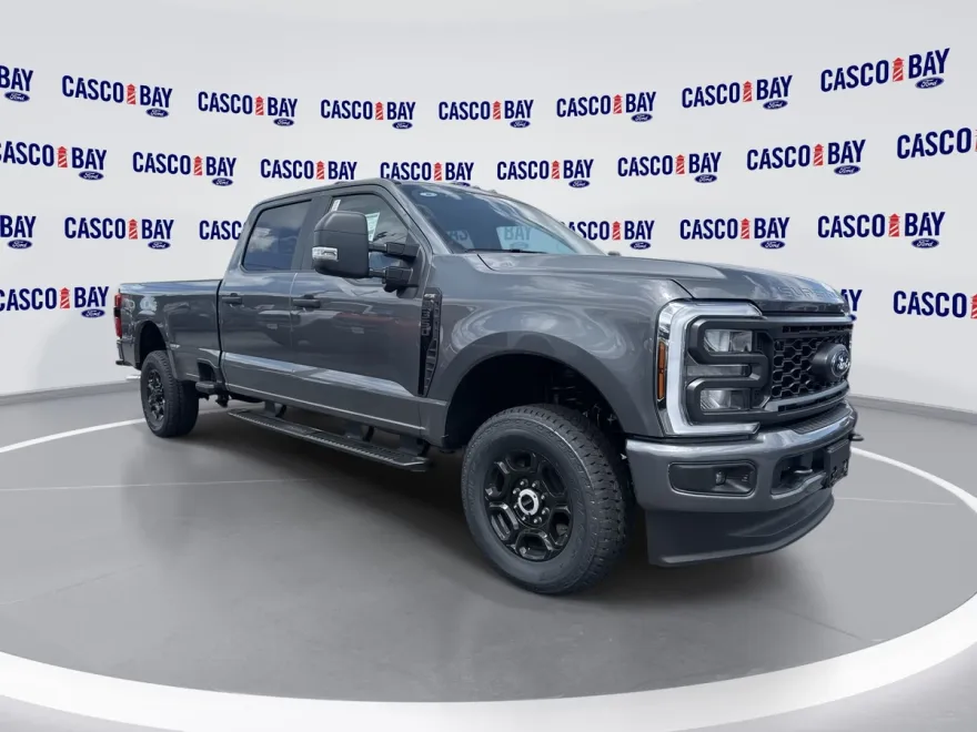 2025 Ford F-350 XL photo 1