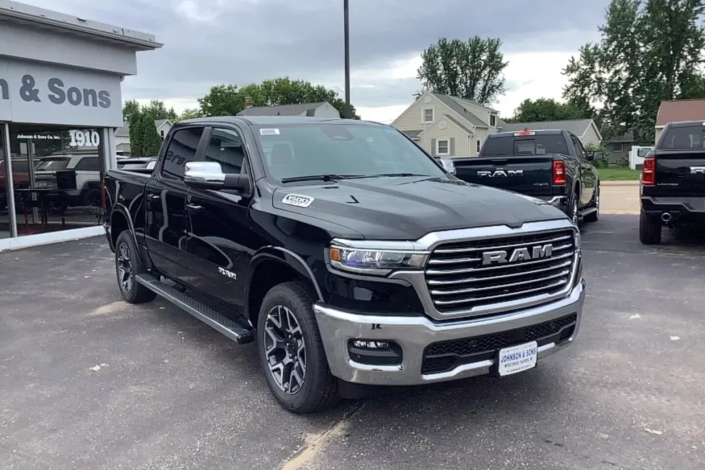2025 Ram 1500 Laramie photo 1