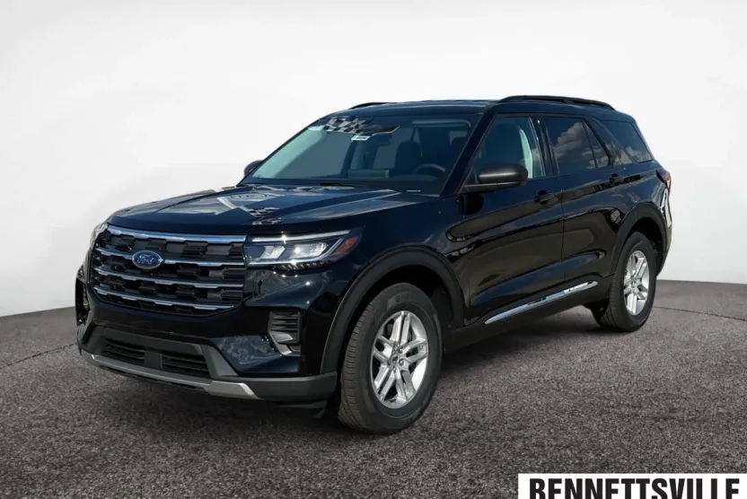2025 Ford Explorer photo 1
