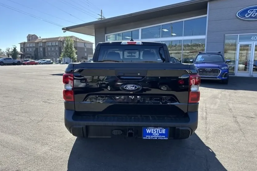 2025 Ford Maverick Lariat photo 1