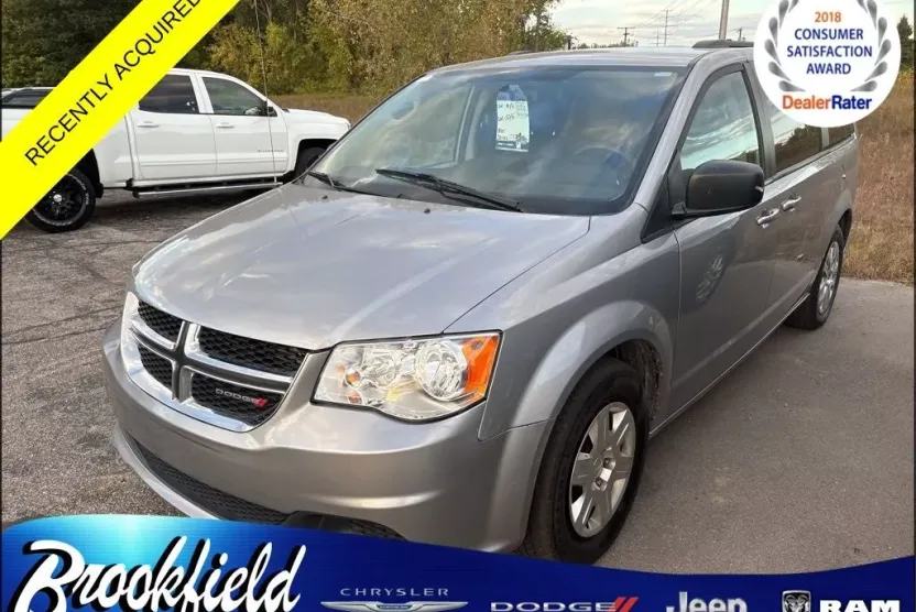 2018 Dodge Grand Caravan SE photo 1