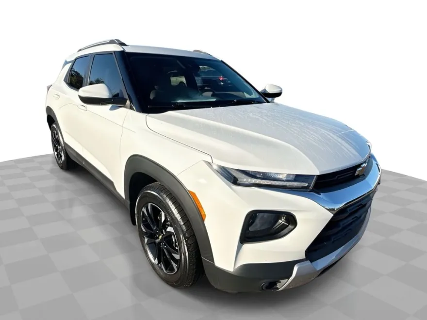 2021 Chevrolet Trailblazer LT photo 1