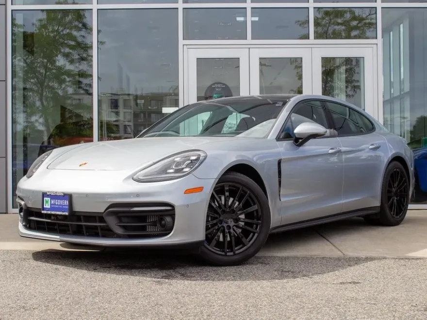 2021 Porsche Panamera 4 photo 1
