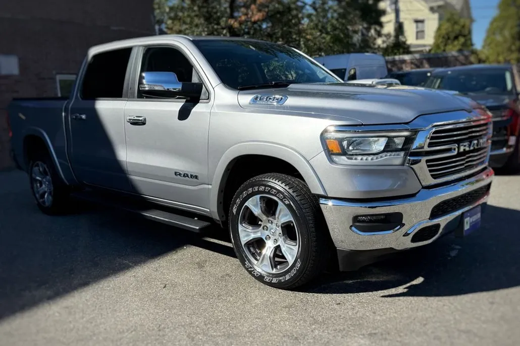 2022 Ram 1500 Laramie photo 1
