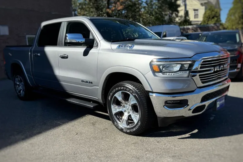 2022 Ram 1500 Laramie photo 1