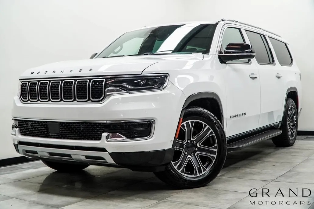 2023 Jeep Wagoneer L Series II photo 1