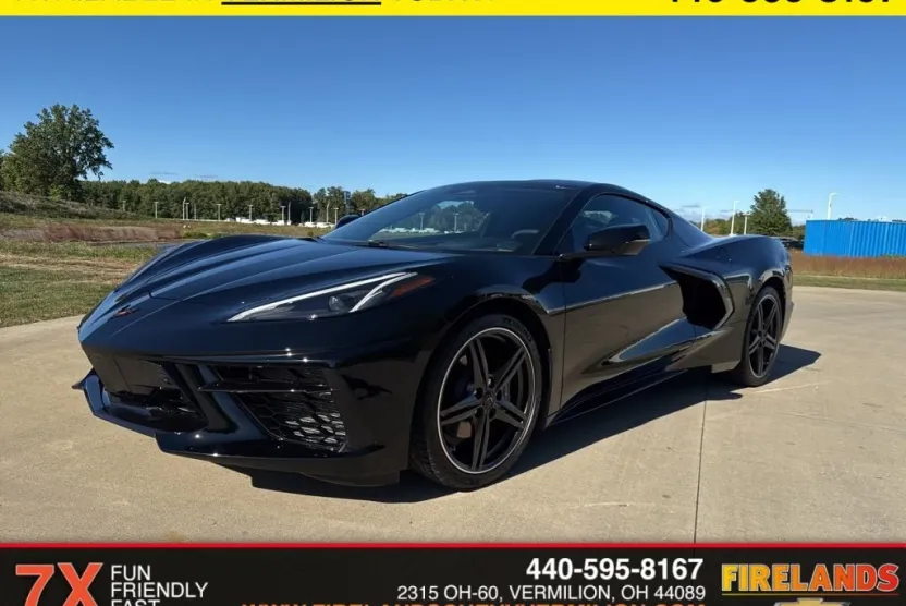 2024 Chevrolet Corvette Stingray 2LT photo 1