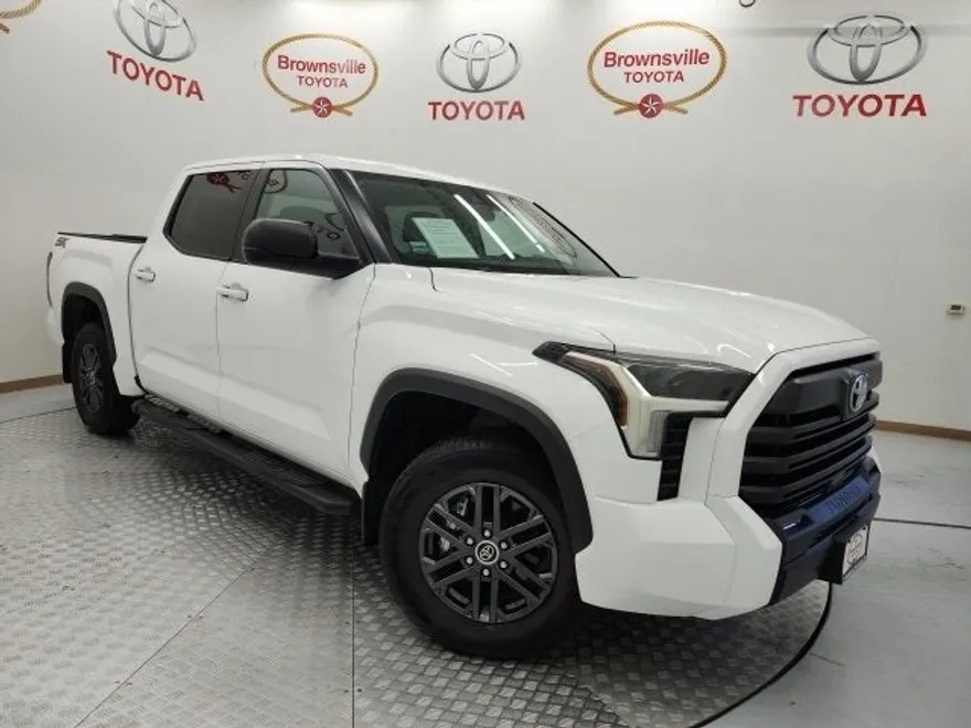 2024 Toyota Tundra SR5 photo 1