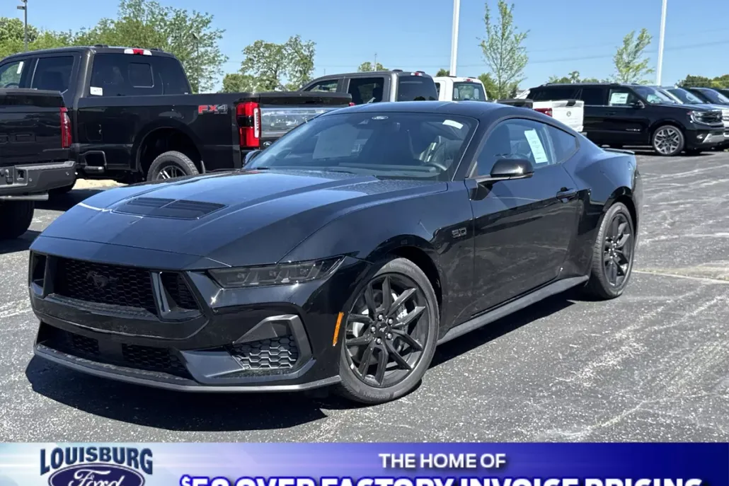 2025 Ford Mustang GT Premium photo 1
