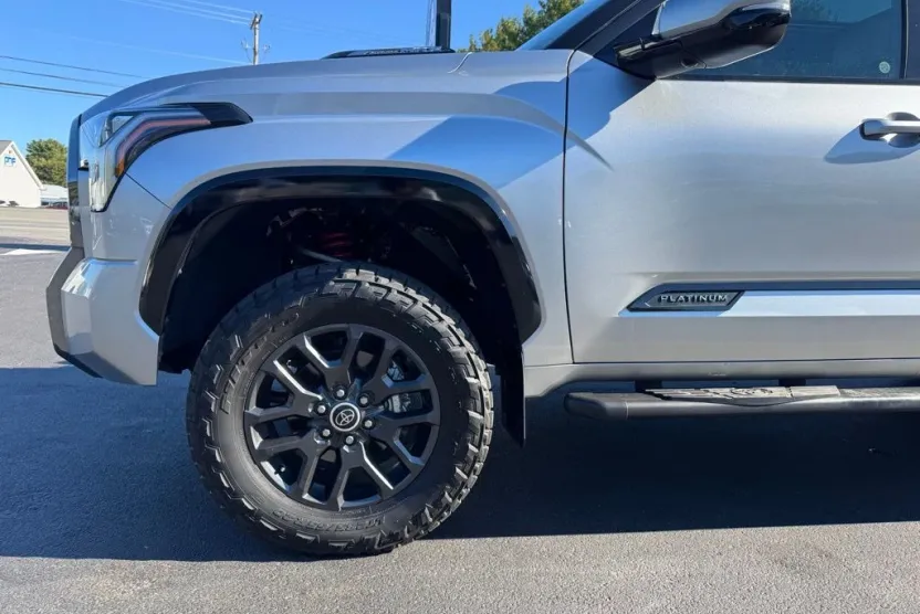 2023 Toyota Tundra Platinum photo 1