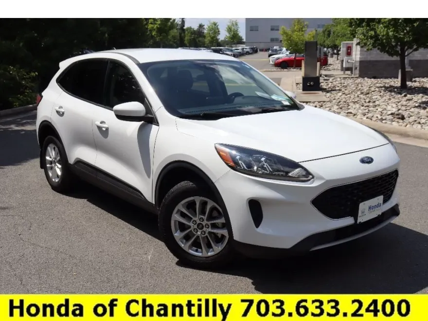 2020 Ford Escape SE photo 1