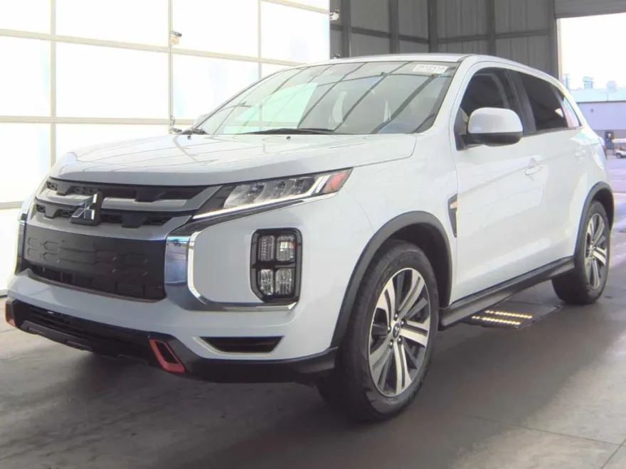 2024 Mitsubishi Outlander Sport ES photo 1