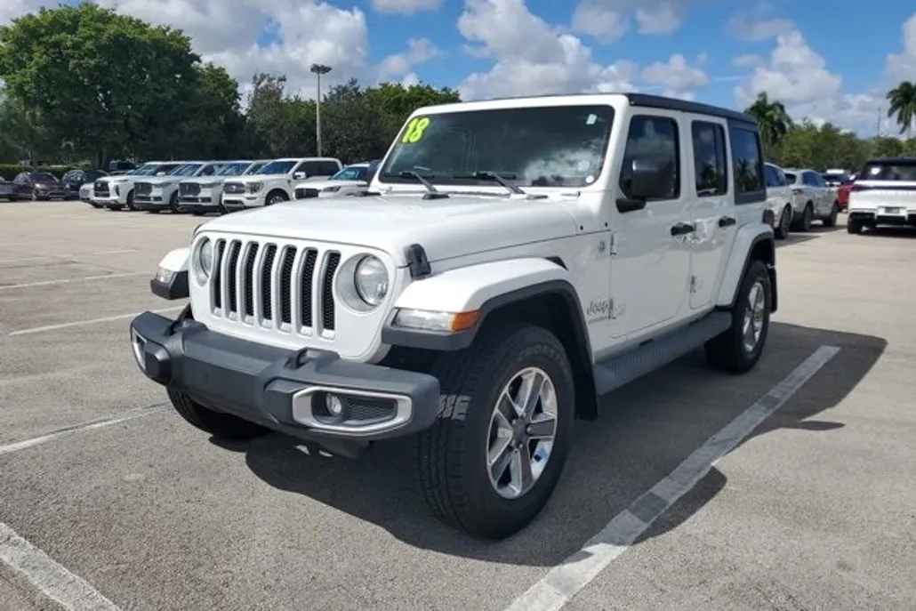 2018 Jeep Wrangler Unlimited Sahara photo 1