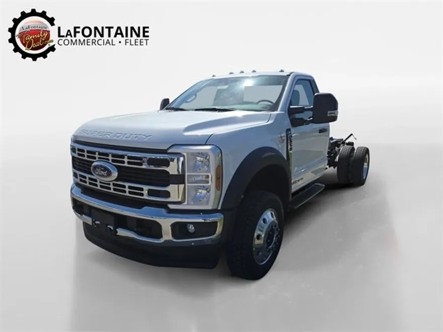 2025 Ford F-550 XLT photo 1