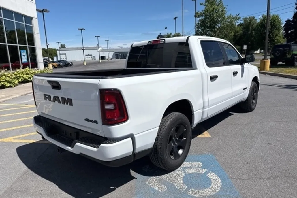2025 Ram 1500 Tradesman photo 1