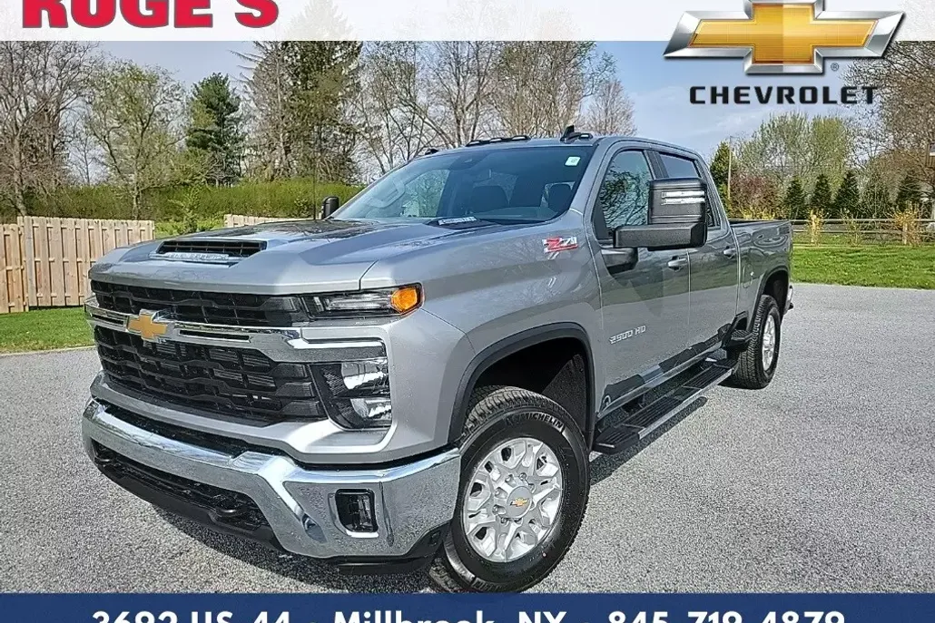 2025 Chevrolet Silverado 2500HD LT photo 1