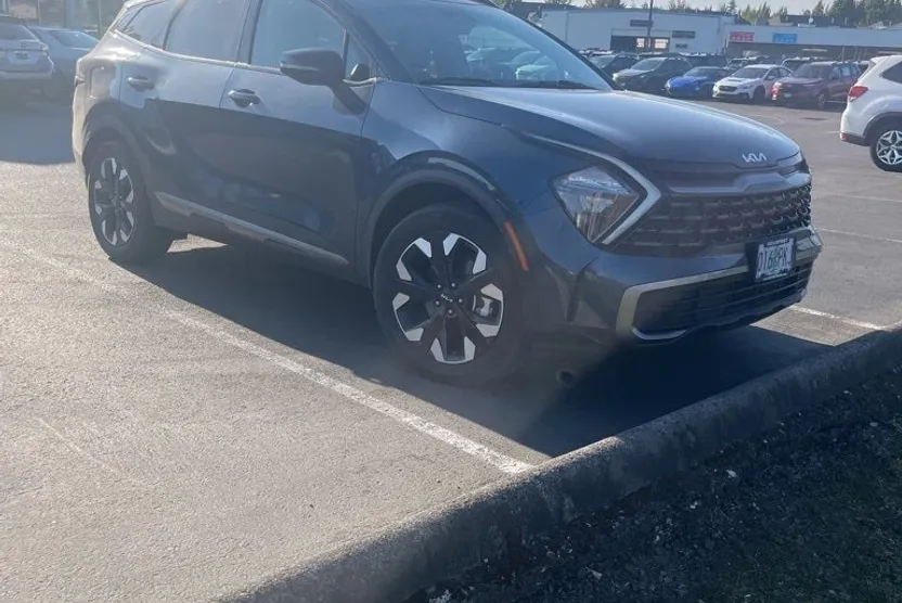 2023 Kia Sportage Plug-In Hybrid X-Line photo 1