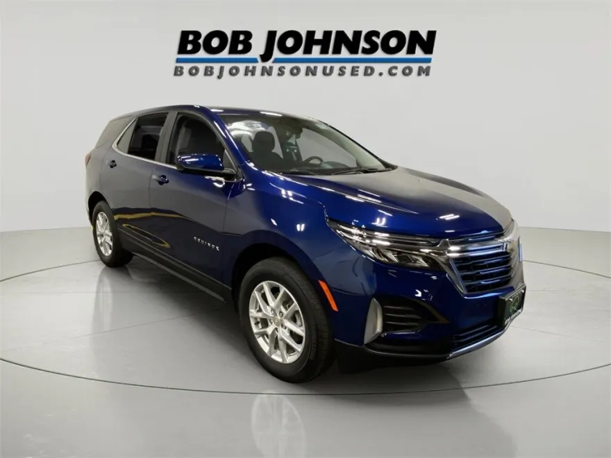 2023 Chevrolet Equinox LT photo 1