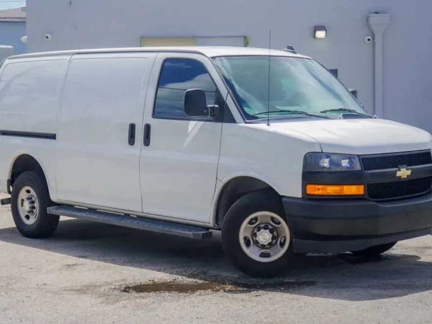 2021 Chevrolet Express 2500 Cargo Van photo 1