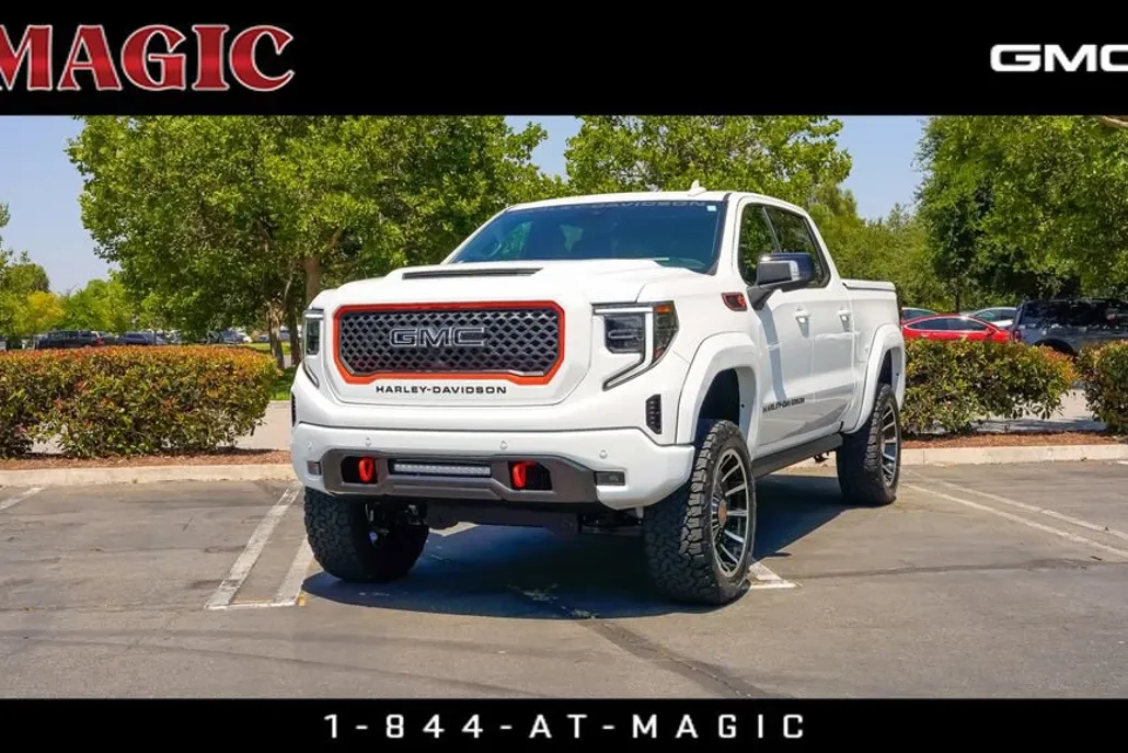 2025 Gmc Sierra 1500 AT4 photo 1