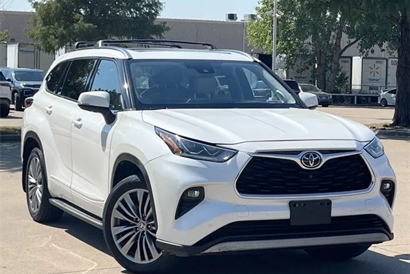 2021 Toyota Highlander Platinum photo 1