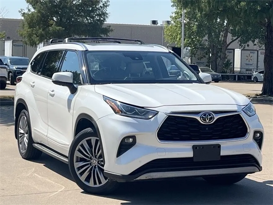 2021 Toyota Highlander Platinum photo 1