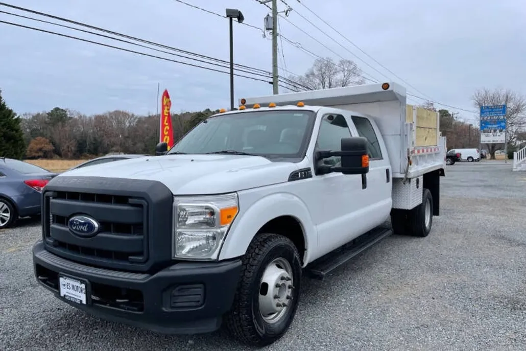 2013 Ford F-350 XL photo 1