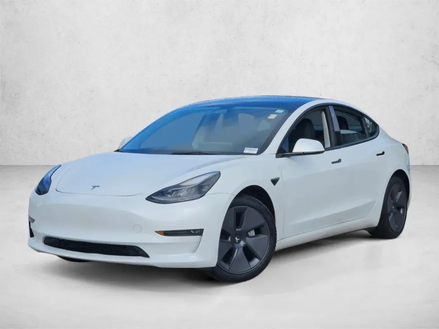 2023 Tesla Model 3 Long Range photo 1
