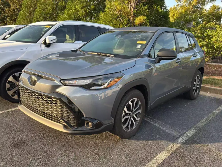 2025 Toyota Corolla Cross Hybrid XSE photo 1