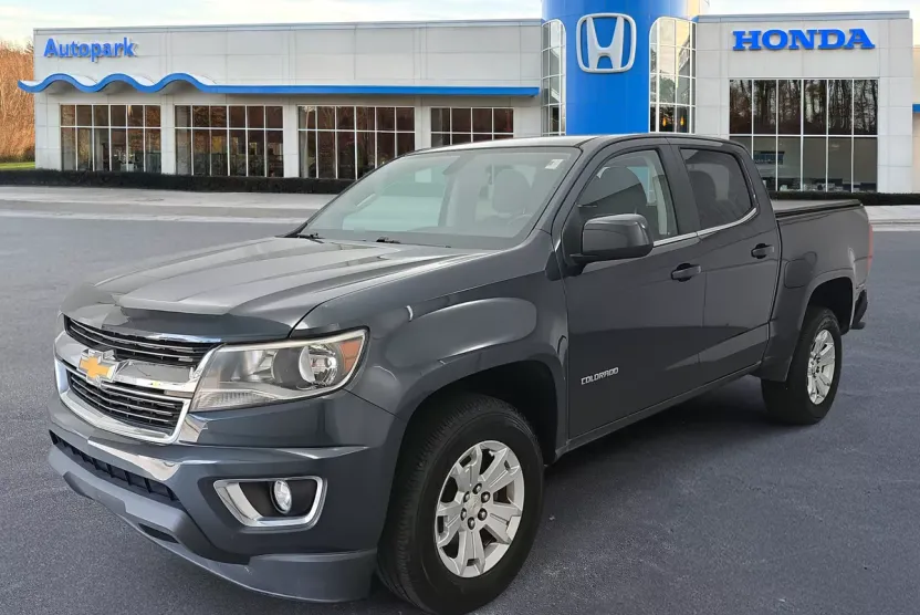 2018 Chevrolet Colorado LT photo 1