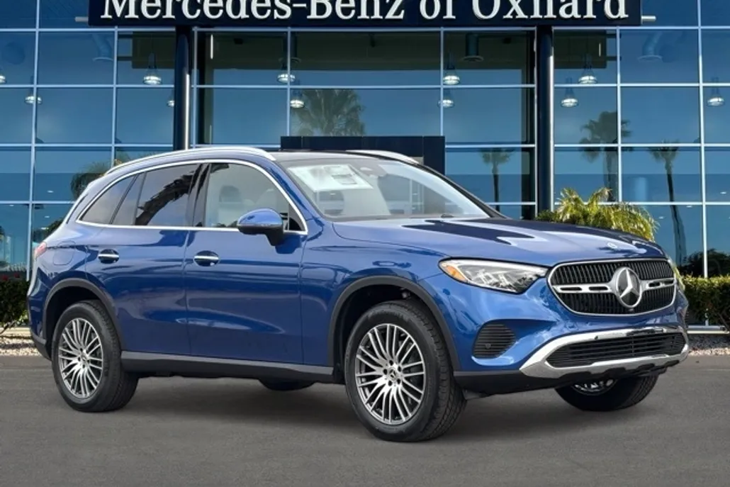 2026 Mercedes Benz GLC 300 photo 1