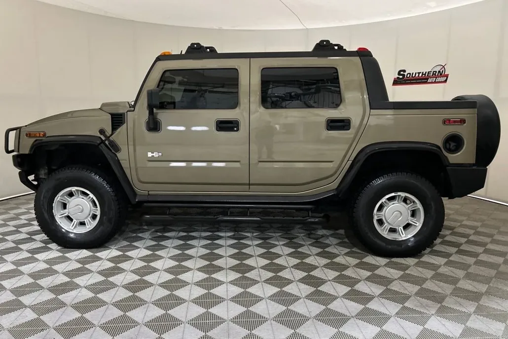 2005 Hummer H2 Base photo 1