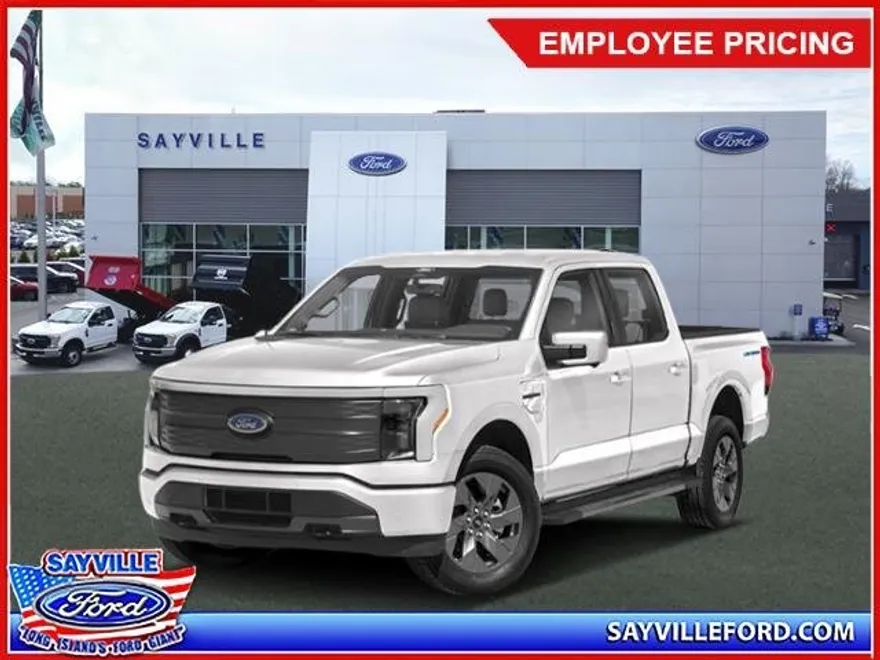 2024 Ford F-150 Lightning Lariat photo 1