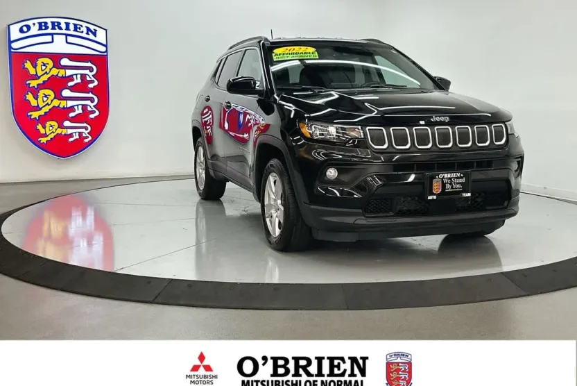 2022 Jeep Compass Latitude photo 1