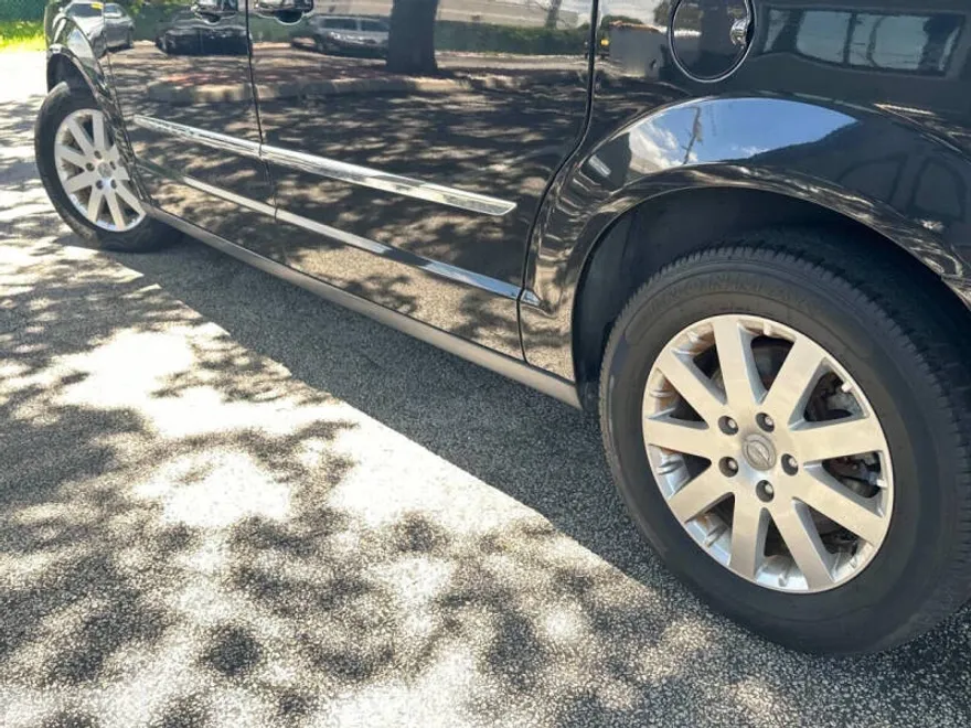 2016 Chrysler Town & Country Touring photo 1