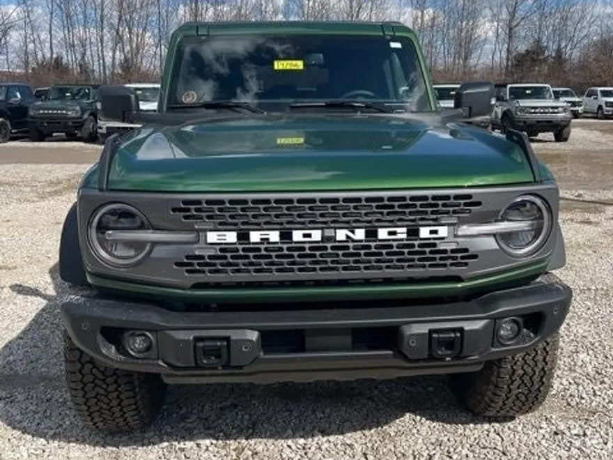 2025 Ford Bronco Badlands photo 1