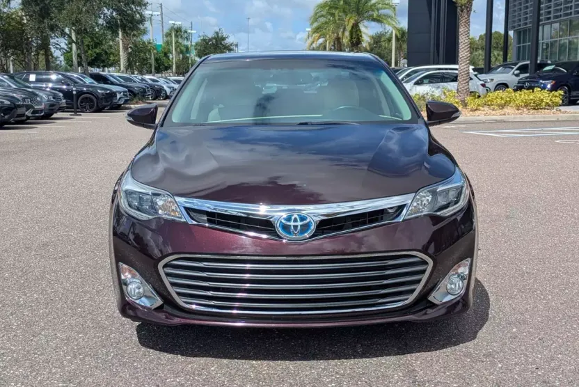2015 Toyota Avalon Hybrid Limited photo 1