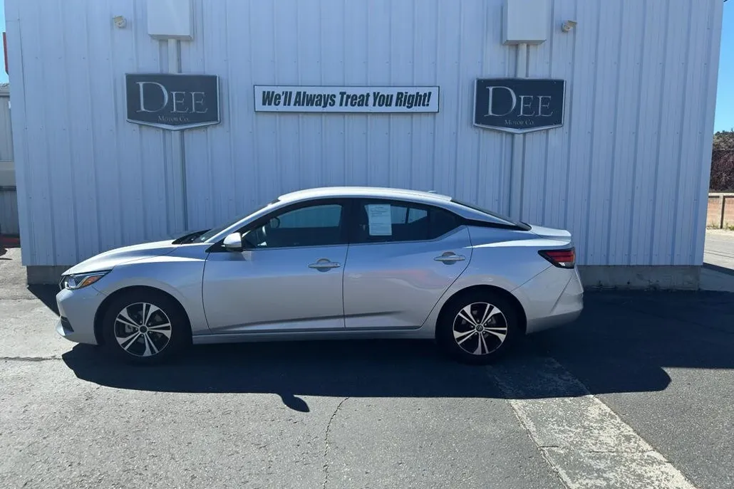 2023 Nissan Sentra SV photo 1
