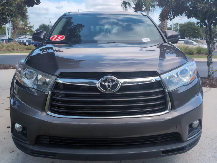 2015 Toyota Highlander XLE photo 1