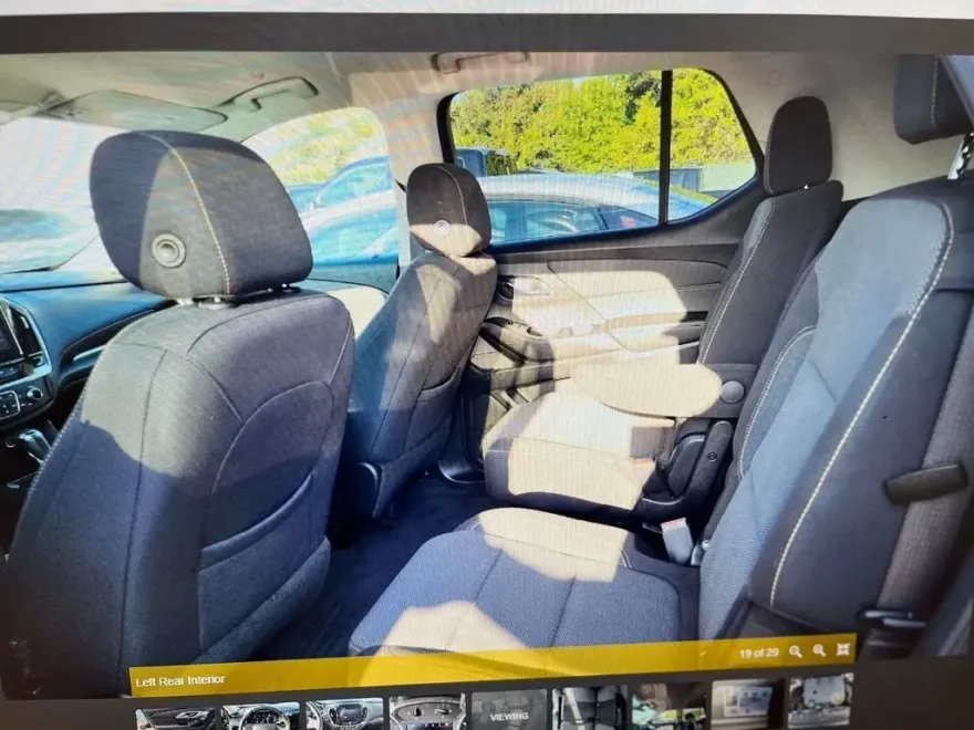 2020 Chevrolet Traverse 1LT photo 1