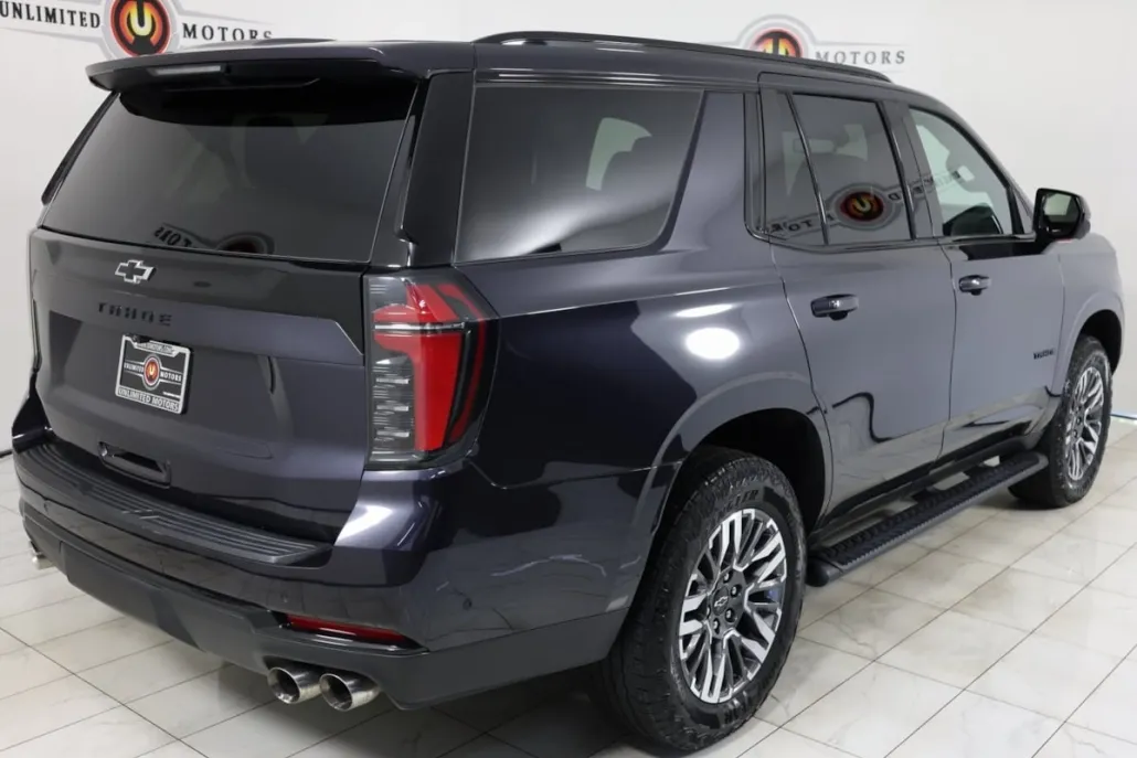 2025 Chevrolet Tahoe Z71 photo 1