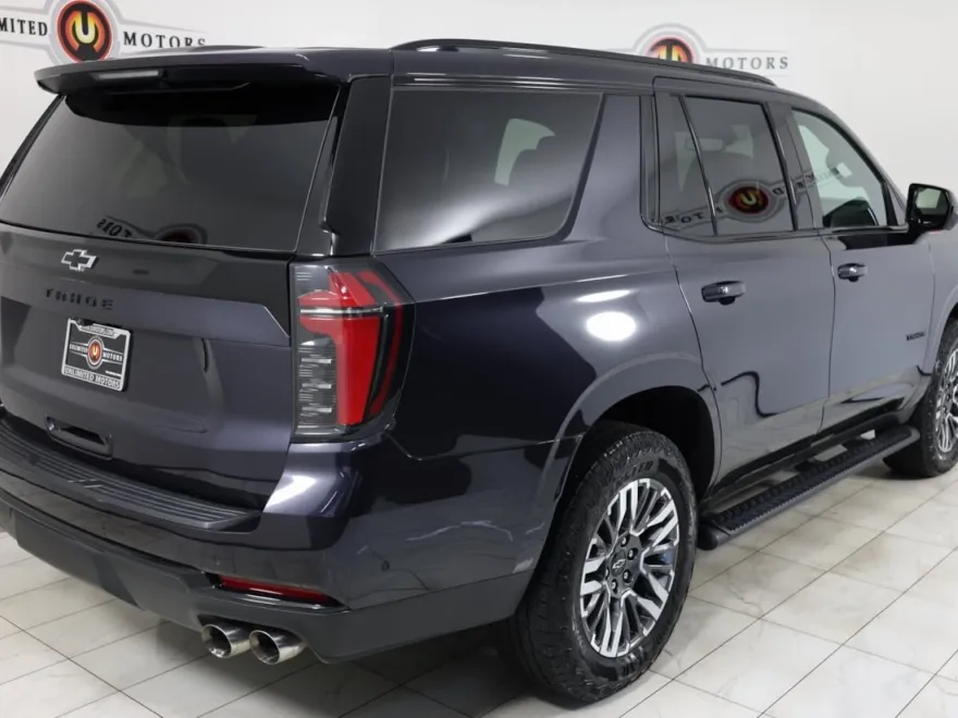 2025 Chevrolet Tahoe Z71 photo 1