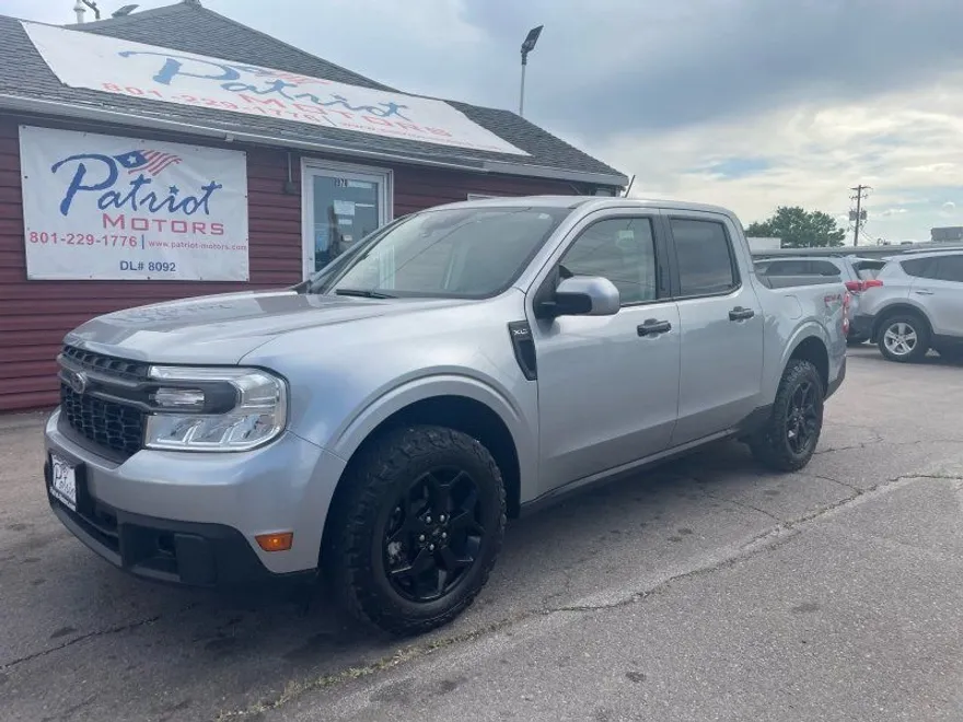 2022 Ford Maverick XLT photo 1