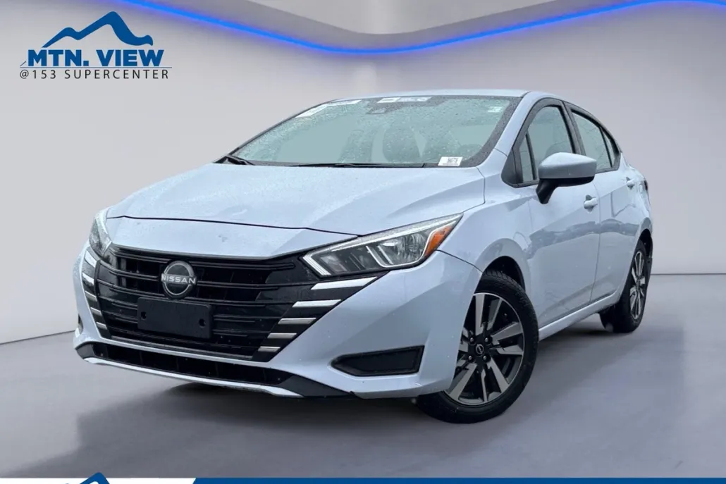 2024 Nissan Versa 1.6 SV photo 1