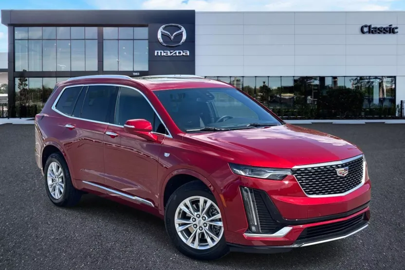 2021 Cadillac XT6 Luxury photo 1